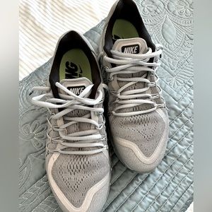 Men’s Nike AirMax Neutral Ride sneaker